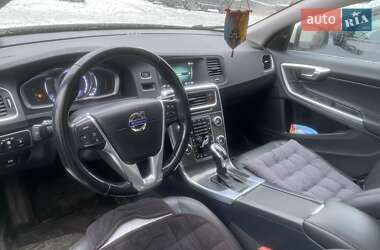 Седан Volvo S60 2014 в 