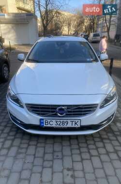 Седан Volvo S60 2014 в 