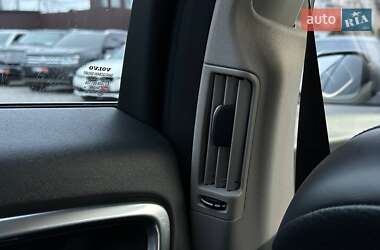 Седан Volvo S60 2012 в 