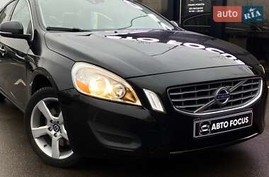 Седан Volvo S60 2012 в Києві