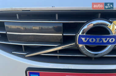 Седан Volvo S60 2013 в Кременце