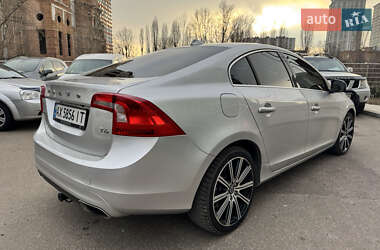 Седан Volvo S60 2014 в 