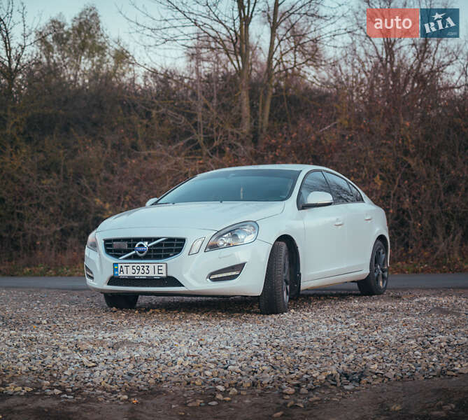 Седан Volvo S60 2011 в Ивано-Франковске
