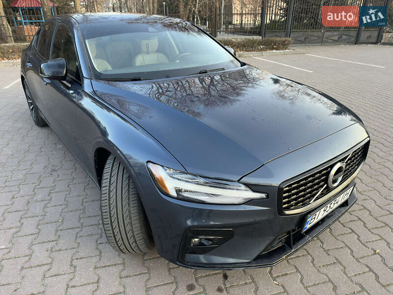 Седан Volvo S60 2021 в Полтаве