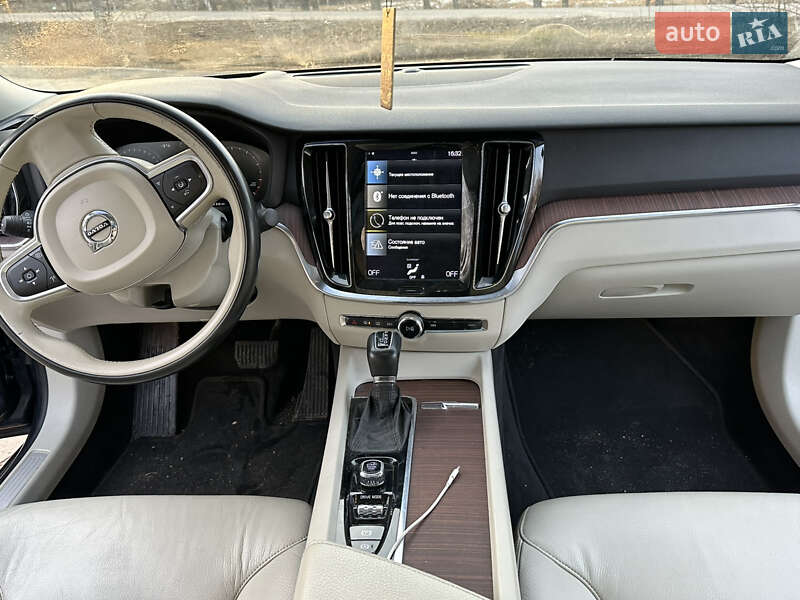 Седан Volvo S60 2021 в Полтаве