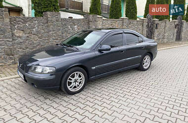 Седан Volvo S60 2001 в Староконстантинове