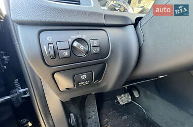 Седан Volvo S60 2012 в 
