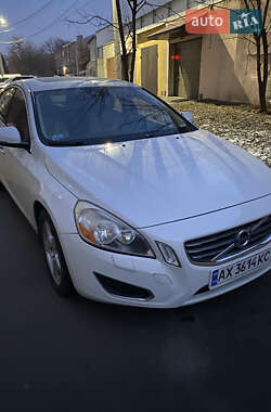 Седан Volvo S60 2011 в Харькове