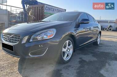 Седан Volvo S60 2012 в Киеве