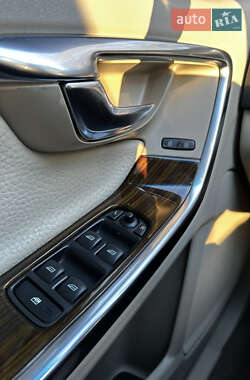 Седан Volvo S60 2010 в 