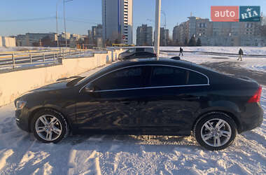 Седан Volvo S60 2014 в Києві