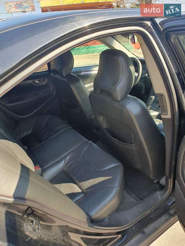 Седан Volvo S60 2003 в Измаиле