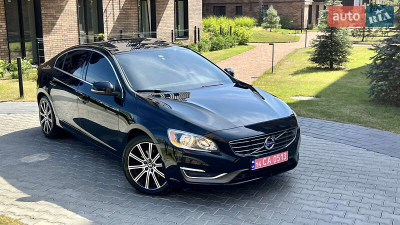 Седан Volvo S60 2016 в Ивано-Франковске