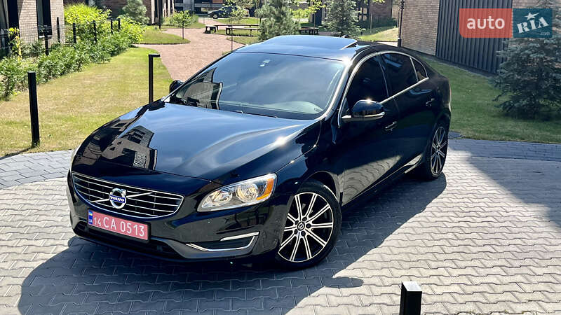 Седан Volvo S60 2016 в Ивано-Франковске