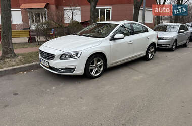 Седан Volvo S60 2014 в Києві