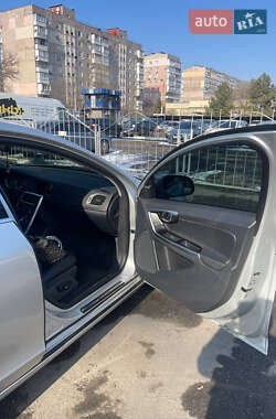 Седан Volvo S60 2011 в 