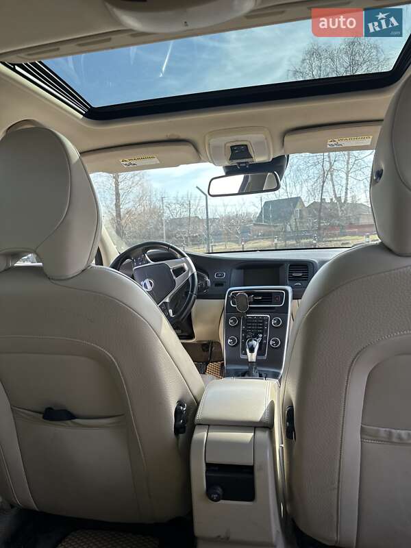 Седан Volvo S60 2013 в Білій Церкві