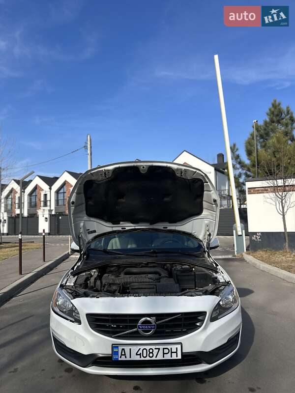 Седан Volvo S60 2013 в Білій Церкві
