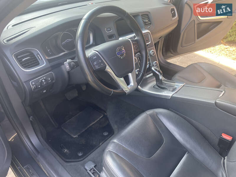 Седан Volvo S60 2016 в Броварах