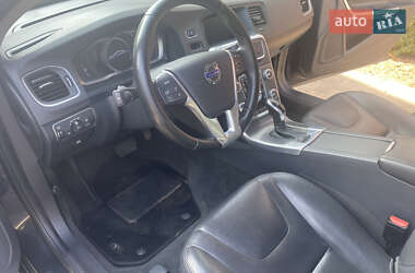 Седан Volvo S60 2016 в 