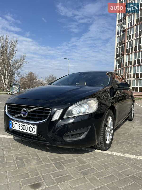 Седан Volvo S60 2011 в 