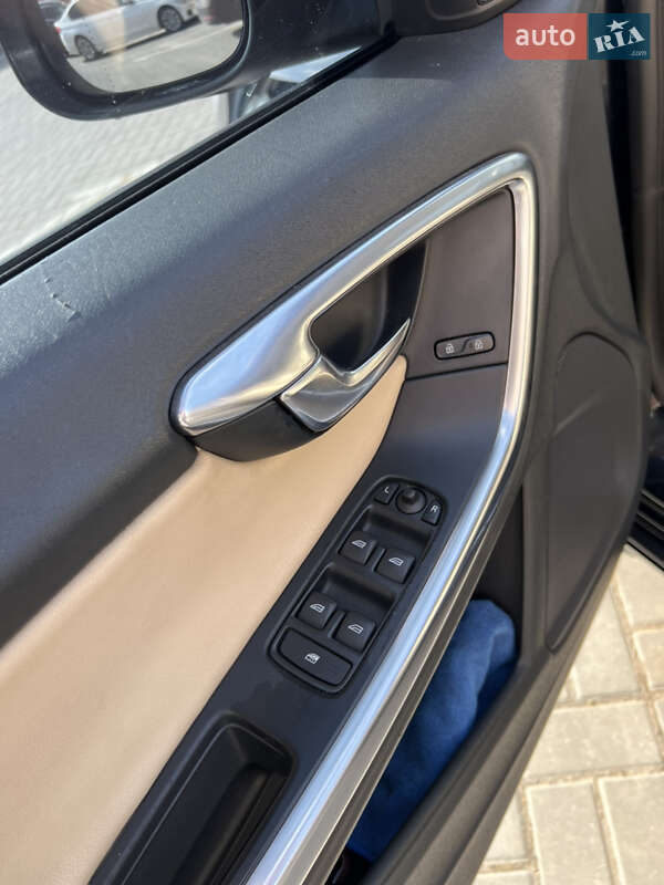 Седан Volvo S60 2011 в Николаеве