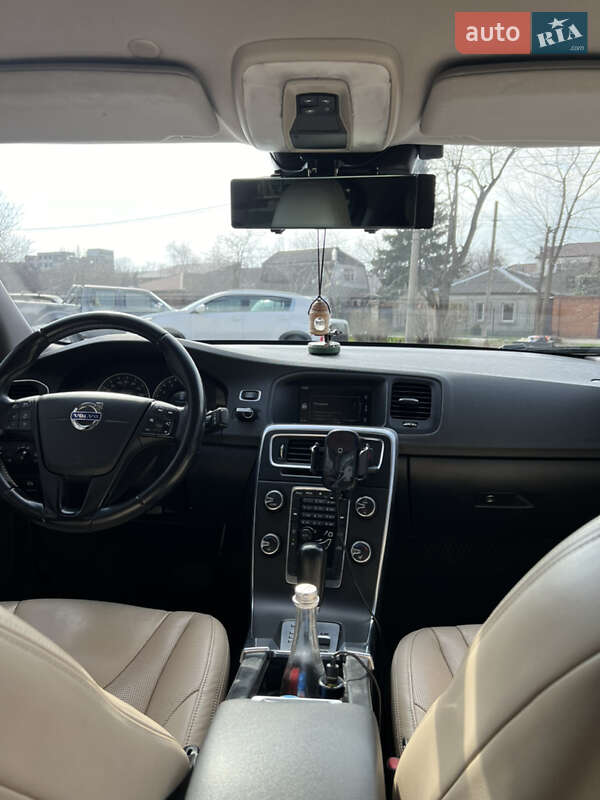 Седан Volvo S60 2011 в Николаеве