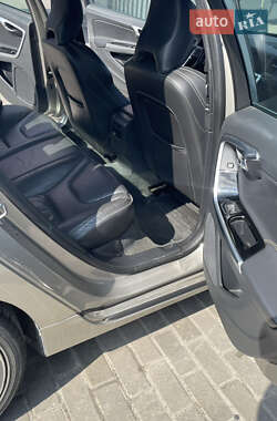 Седан Volvo S60 2014 в 