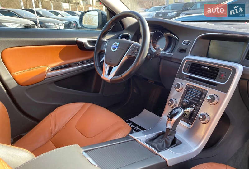 Седан Volvo S60 2017 в Виннице
