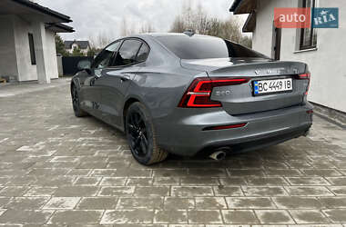 Седан Volvo S60 2020 в 