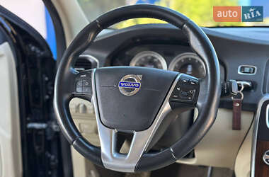 Седан Volvo S60 2013 в 