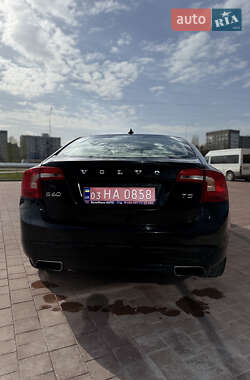 Седан Volvo S60 2016 в 