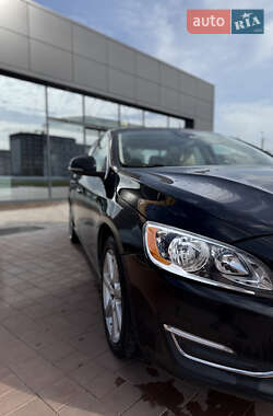 Седан Volvo S60 2016 в 
