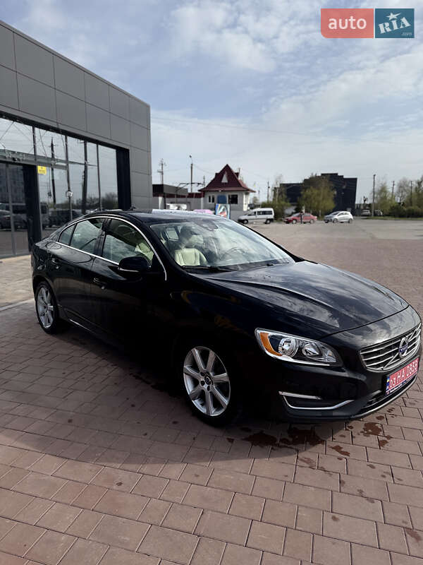 Седан Volvo S60 2016 в Нетешине