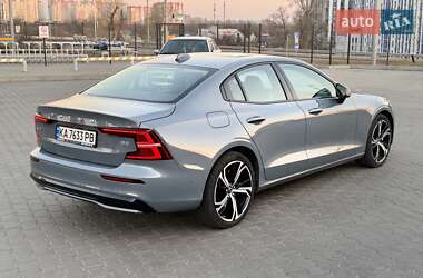 Седан Volvo S60 2023 в 