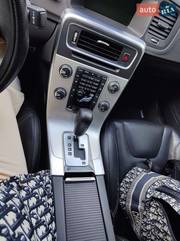 Седан Volvo S60 2011 в Харькове
