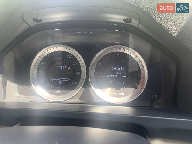 Седан Volvo S60 2012 в Львове