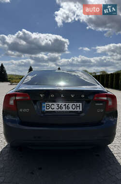 Седан Volvo S60 2010 в 