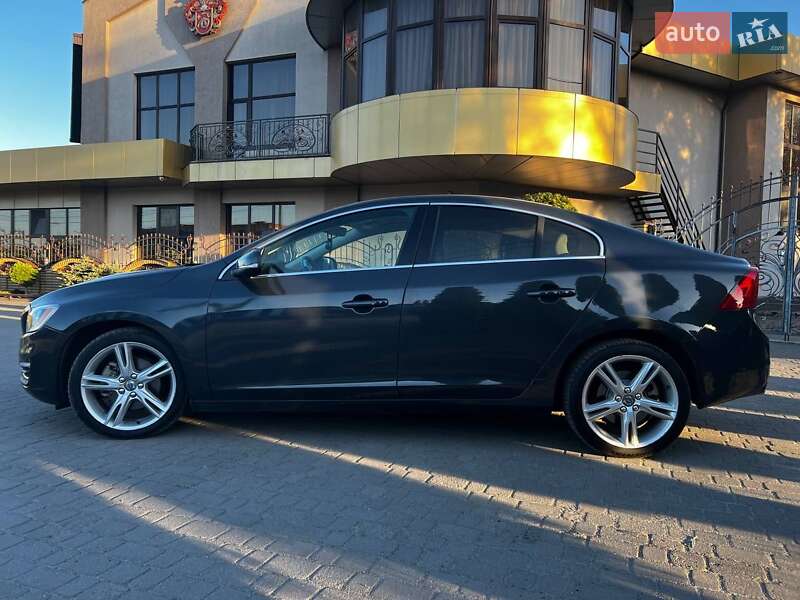 Седан Volvo S60 2016 в Шепетовке