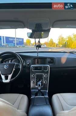 Седан Volvo S60 2016 в 