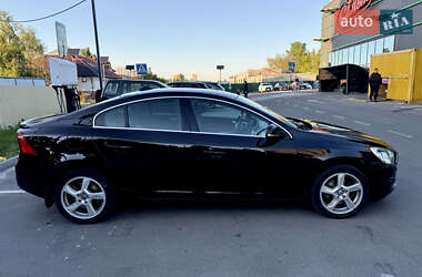 Седан Volvo S60 2010 в 