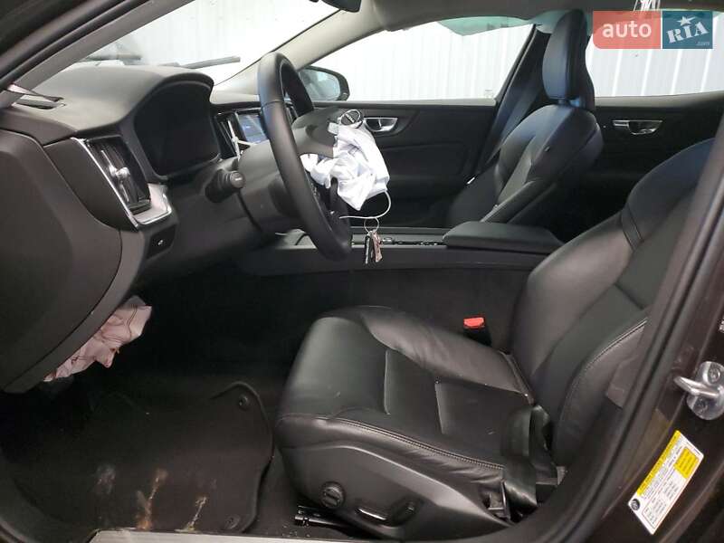 Седан Volvo S60 2024 в Києві