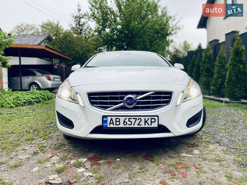 Седан Volvo S60 2011 в Виннице
