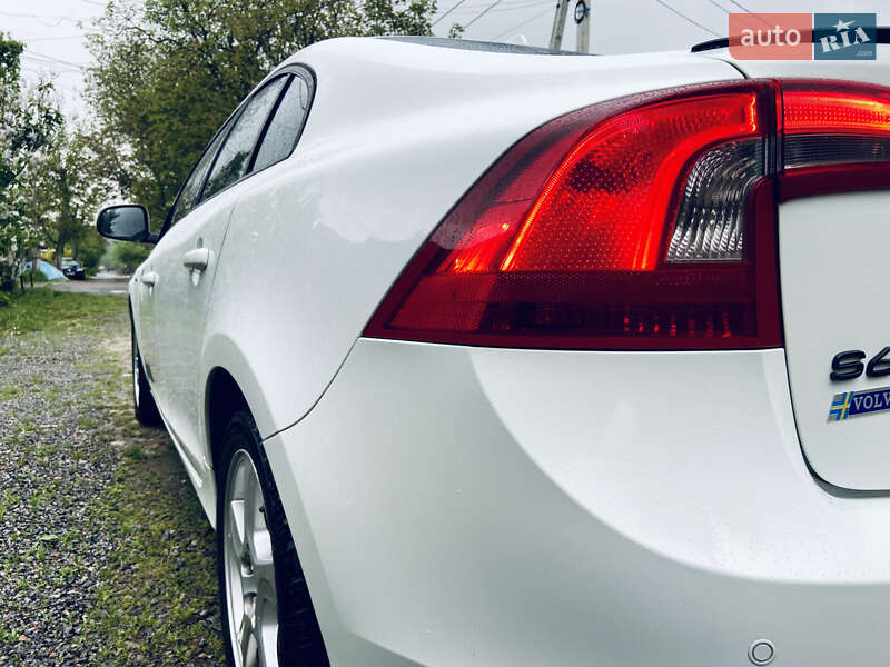 Седан Volvo S60 2011 в Виннице