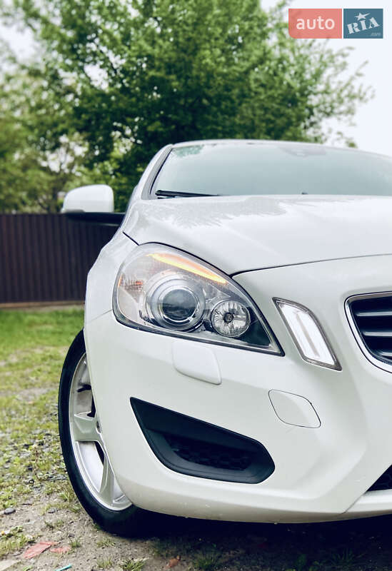 Седан Volvo S60 2011 в Виннице
