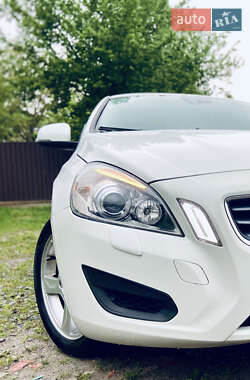 Седан Volvo S60 2011 в 