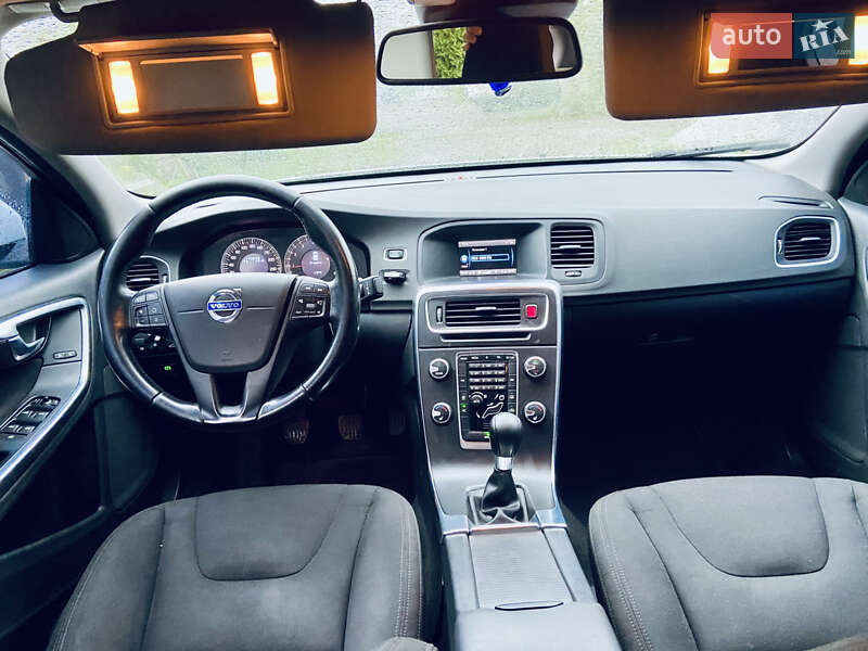 Седан Volvo S60 2011 в Виннице