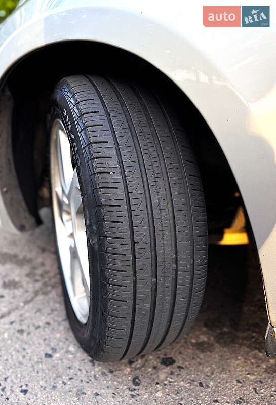 Седан Volvo S60 2012 в Ромнах фото 16 Седан Volvo S60 2012 в Ромнах