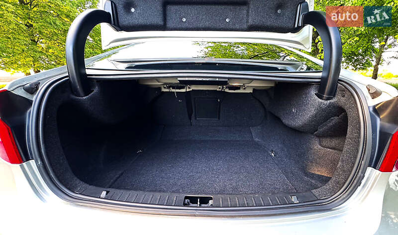 Седан Volvo S60 2012 в Ромнах фото 18 Седан Volvo S60 2012 в Ромнах
