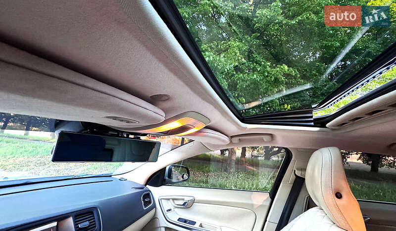 Седан Volvo S60 2012 в Ромнах фото 26 Седан Volvo S60 2012 в Ромнах